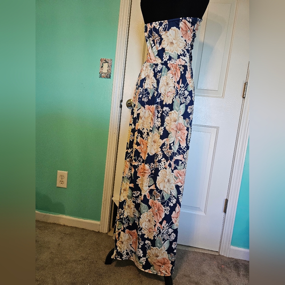 Liebeye Women's Blue and Cream Floral Strapless Maxi Dress Sz L - Picture 4 of 14